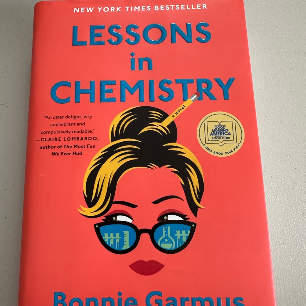 EUC Hardcover Lessons in Chemistry